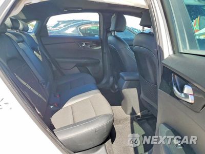 Zdjęcie 10 z 12 samochodu: 2023 KIA FORTE GT LINE VIN:3KPF54AD3PE687223 - miniatura