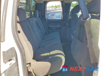 Zdjęcie 10 z 12 samochodu: 2008 CHEVROLET SILVERADO K2500 HEAVY DUTY VIN:1GCHK29K18E175112 - miniatura