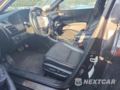 Zdjęcie 7 z 12 samochodu: 2016 HONDA ACCORD SPORT VIN:1HGCR2F5XGA089244 - miniatura