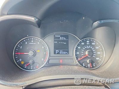 Zdjęcie 9 z 12 samochodu: 2016 KIA FORTE LX VIN:KNAFK4A61G5565155 - miniatura