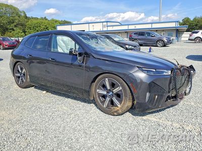 Czwarte zdjęcie samochodu z boku: 2023 BMW IX M60 VIN:WB533CF03PCM45558 - miniatura