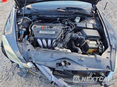 Zdjęcie 11 z 12 samochodu: 2004 HONDA ACCORD EX VIN:1HGCM566X4A106998 - miniatura