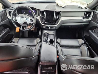 Zdjęcie 8 z 12 samochodu: 2022 VOLVO XC60 B5 R-DESIGN VIN:YV4L12DM3N1003444 - miniatura