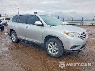 Czwarte zdjęcie samochodu z boku: 2011 TOYOTA HIGHLANDER BASE VIN:5TDZK3EH8BS026704 - miniatura