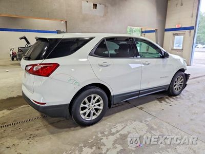 Trzecie zdjęcie samochodu z tyłu: 2019 CHEVROLET EQUINOX LS VIN:2GNAXHEV7K6134752 - miniatura
