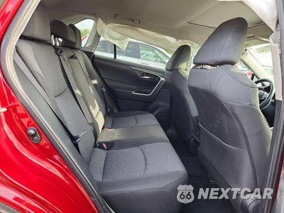 Zdjęcie 10 z 12 samochodu: 2021 TOYOTA RAV4 XLE VIN:2T3P1RFV3MW246271 - miniatura
