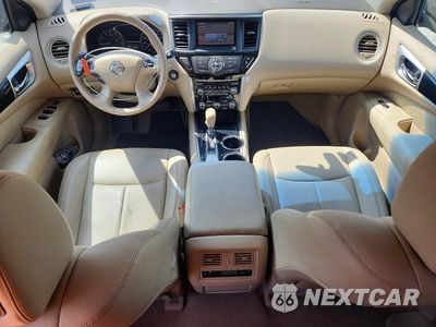Zdjęcie 8 z 13 samochodu: 2014 NISSAN PATHFINDER SV VIN:5N1AR2MN0EC699935 - miniatura