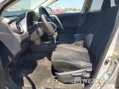 Zdjęcie 7 z 13 samochodu: 2015 TOYOTA RAV4 LE VIN:2T3BFREV2FW332672 - miniatura