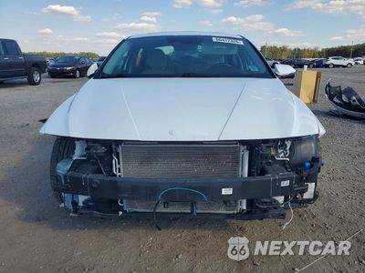 Piąte zdjęcie samochodu w środku: 2024 HYUNDAI ELANTRA LIMITED VIN:KMHLP4DG2RU773450 - miniatura