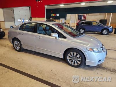 Czwarte zdjęcie samochodu z boku: 2010 HONDA CIVIC EXL VIN:2HGFA1F95AH308766 - miniatura