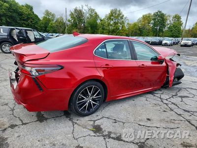 Trzecie zdjęcie samochodu z tyłu: 2021 TOYOTA CAMRY SE VIN:4T1G11AK1MU468315 - miniatura