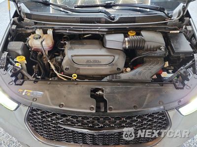 Zdjęcie 12 z 13 samochodu: 2025 CHRYSLER PACIFICA LIMITED VIN:2C4RC1GG3SR516451 - miniatura