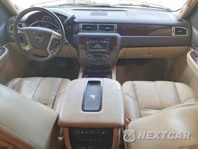 Zdjęcie 8 z 12 samochodu: 2007 GMC YUKON XL DENALI VIN:1GKFK66867J326477 - miniatura