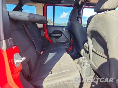 Zdjęcie 11 z 13 samochodu: 2018 JEEP WRANGLER UNLIMITED SPORT VIN:1C4HJXDG7JW179412 - miniatura