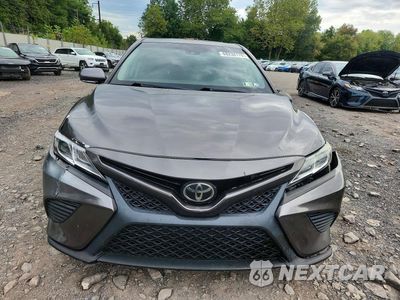 Piąte zdjęcie samochodu w środku: 2018 TOYOTA CAMRY SE VIN:4T1B11HK7JU070277 - miniatura