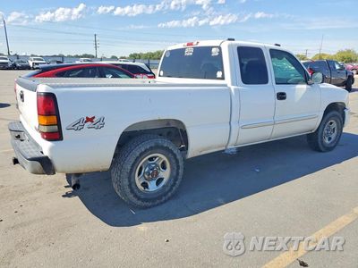 Trzecie zdjęcie samochodu z tyłu: 2004 GMC NEW SIERRA K1500 VIN:2GTEK19V341278891 - miniatura