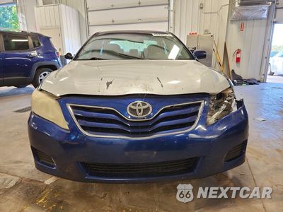 Piąte zdjęcie samochodu w środku: 2010 TOYOTA CAMRY LE VIN:4T1BF3EK9AU505043 - miniatura