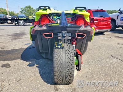 Czwarte zdjęcie samochodu z boku: 2021 POLARIS SLINGSHOT R VIN:57XAARGB7M8147430 - miniatura