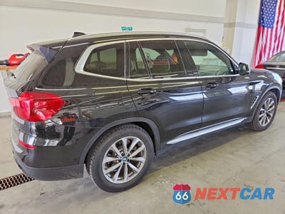 Trzecie zdjęcie samochodu z tyłu: 2019 BMW X3 XDRIVE30I VIN:5UXTR9C59KLP91000 - miniatura