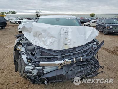 Piąte zdjęcie samochodu w środku: 2024 CHEVROLET BLAZER 3LT VIN:3GNKBJR40RS186005 - miniatura