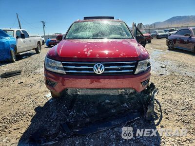 Piąte zdjęcie samochodu w środku: 2018 VOLKSWAGEN TIGUAN SE VIN:3VV3B7AX9JM066378 - miniatura