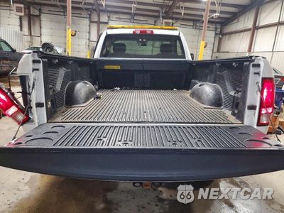 Zdjęcie 10 z 12 samochodu: 2020 RAM 1500 CLASSIC TRADESMAN VIN:3C6JR6DG8LG269889 - miniatura