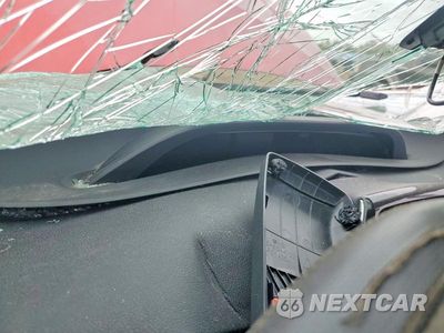Zdjęcie 9 z 12 samochodu: 2017 TOYOTA PRIUS FOUR VIN:JTDKARFU1H3054079 - miniatura