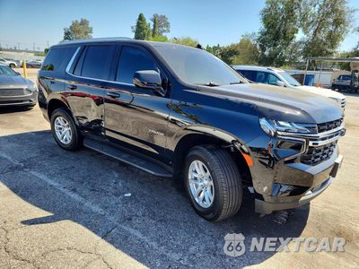 Czwarte zdjęcie samochodu z boku: 2023 CHEVROLET TAHOE C1500 LS VIN:1GNSCMKD6PR405557 - miniatura