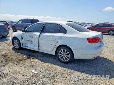 Drugie zdjęcie samochodu z przodu: 2014 VOLKSWAGEN JETTA SE VIN:3VWB07AJ3EM326207 - miniatura