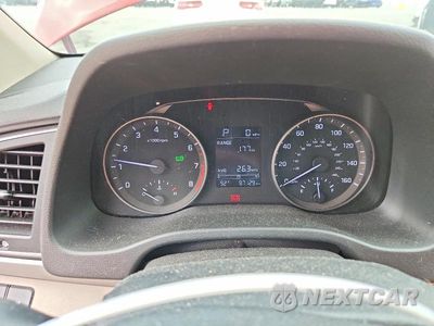 Zdjęcie 9 z 12 samochodu: 2018 HYUNDAI ELANTRA SE VIN:KMHD74LF8JU580835 - miniatura