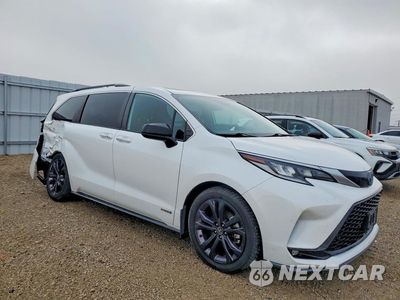 Czwarte zdjęcie samochodu z boku: 2021 TOYOTA SIENNA XSE VIN:5TDDRKEC2MS024146 - miniatura