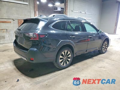 Trzecie zdjęcie samochodu z tyłu: 2023 SUBARU OUTBACK TOURING VIN:4S4BTGPD1P3146221 - miniatura