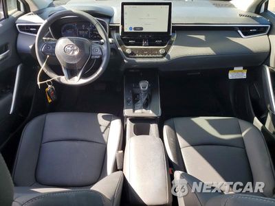 Zdjęcie 8 z 13 samochodu: 2026 TOYOTA COROLLA CROSS XLE VIN:7MUEAAAG7TV198975 - miniatura