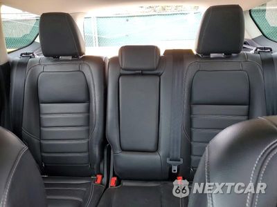 Zdjęcie 10 z 13 samochodu: 2019 FORD ESCAPE TITANIUM VIN:1FMCU9J90KUC53748 - miniatura