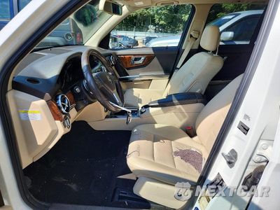 Zdjęcie 7 z 13 samochodu: 2013 MERCEDES-BENZ GLK 350 VIN:WDCGG5HB7DF968705 - miniatura