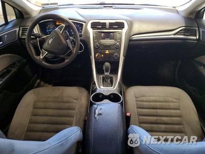 Zdjęcie 8 z 12 samochodu: 2015 FORD FUSION S VIN:3FA6P0G71FR302405 - miniatura