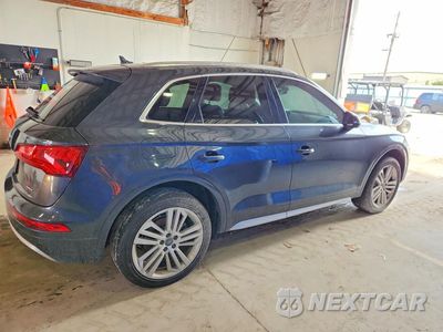 Trzecie zdjęcie samochodu z tyłu: 2019 AUDI Q5 PRESTIGE VIN:WA1CNAFY9K2126019 - miniatura