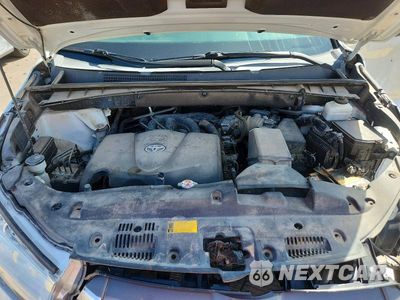 Zdjęcie 11 z 13 samochodu: 2019 TOYOTA HIGHLANDER XLE VIN:5TDJZRFH9KS573233 - miniatura
