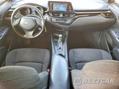 Zdjęcie 8 z 14 samochodu: 2018 TOYOTA C-HR XLE VIN:JTNKHMBX9J1007734 - miniatura