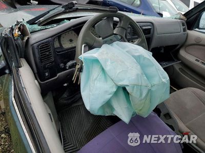 Zdjęcie 8 z 11 samochodu: 2001 TOYOTA TACOMA V6 VIN:5TEWN72N41Z761192 - miniatura