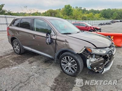 Czwarte zdjęcie samochodu z boku: 2017 MITSUBISHI OUTLANDER SE VIN:JA4AZ3A38HZ030739 - miniatura