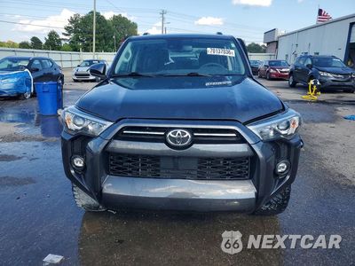 Piąte zdjęcie samochodu w środku: 2023 TOYOTA 4RUNNER SR5 VIN:JTEEU5JR0P5292973 - miniatura