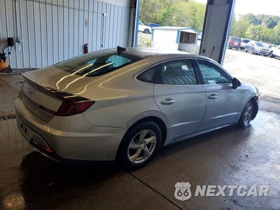 Trzecie zdjęcie samochodu z tyłu: 2022 HYUNDAI SONATA SE VIN:5NPEG4JA8NH145166 - miniatura