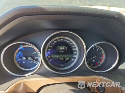 Zdjęcie 9 z 12 samochodu: 2014 MERCEDES-BENZ E 350 VIN:WDDHF5KB4EA887560 - miniatura