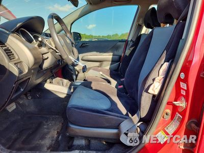 Zdjęcie 7 z 13 samochodu: 2008 HONDA FIT SPORT VIN:JHMGD386X8S073615 - miniatura
