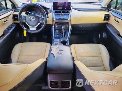 Zdjęcie 8 z 13 samochodu: 2019 LEXUS NX 300 BASE VIN:JTJYARBZXK2117752 - miniatura