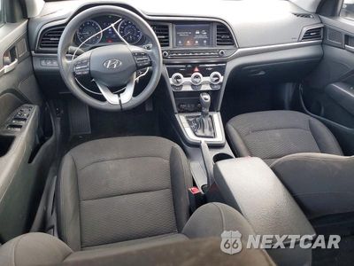 Zdjęcie 8 z 13 samochodu: 2019 HYUNDAI ELANTRA SEL VIN:5NPD84LF5KH436379 - miniatura
