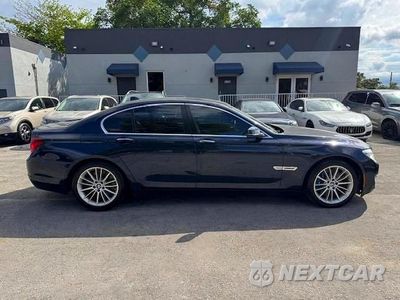Zdjęcie 13 z 15 samochodu: 2015 BMW 750 XI VIN:WBAYB6C5XFD965910 - miniatura