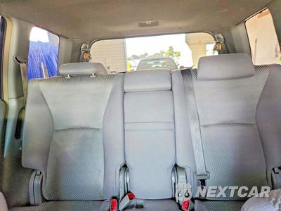 Zdjęcie 10 z 13 samochodu: 2005 TOYOTA HIGHLANDER BASE VIN:JTEEP21A450127972 - miniatura