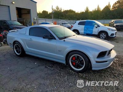 Czwarte zdjęcie samochodu z boku: 2006 FORD MUSTANG GT VIN:1ZVFT82H765259239 - miniatura